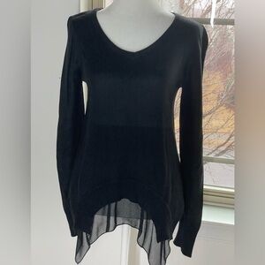 Dex Black V-Neck Long Sleeve Angora Blend
Chiffon Hem Sweater Size XS